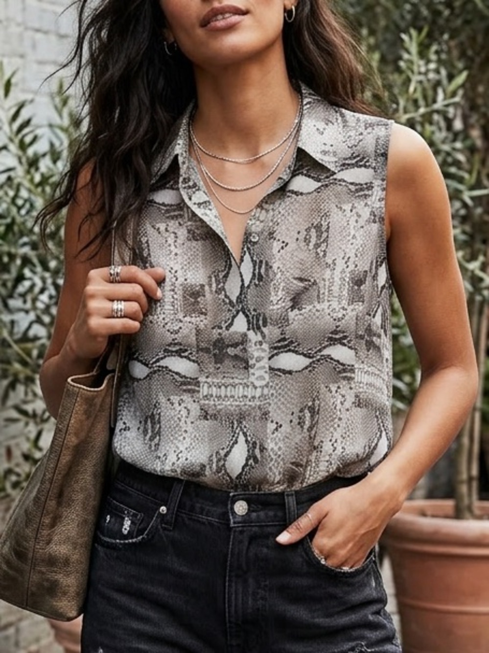 100% Silk Snakeskin Sleeveless Blouse Size Small Sexy Office Chic Mobwife Flowy